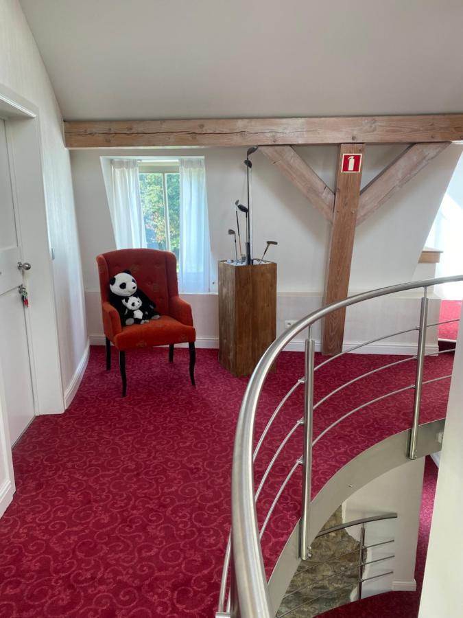 La Chambre Du Chateau De Bernalmont Льеж Экстерьер фото